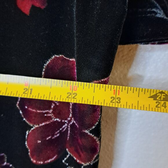 Notations Woman Soft Velvet Top Sparkle Floral Pattern Size Plus 1X Short Sleeve - Picture 3 of 9